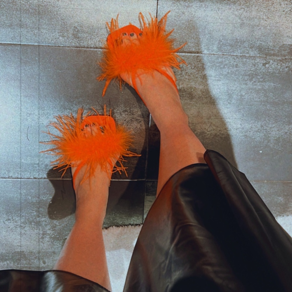 ZARA FEATHER SANDALS